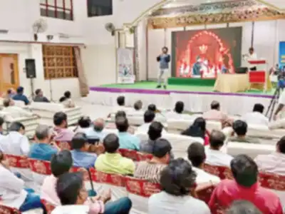 Photographer honored for hosting most workshops in India