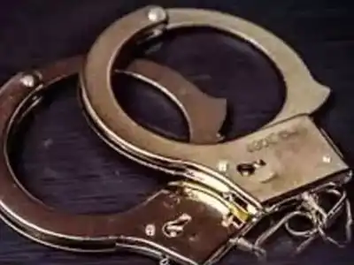 Police arrest 2 Nigerians for overstaying and drug ties