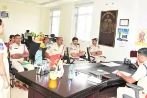 Police Chief T. Srinivasa Rao Calls for Quick Response to Public Complaints in Jogulamba Gadwal