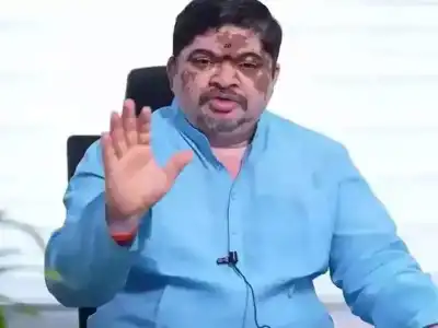 Ponnam criticizes BJP for ignoring backward classes before state president election