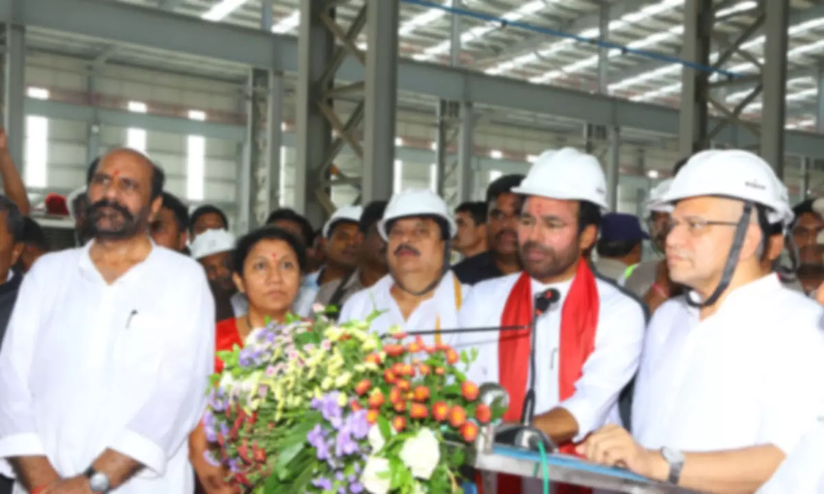 Railway Minister Ashwini Vaishnaw visits Kazipet factory