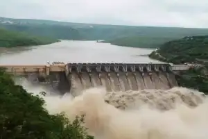 Rains cause irrigation projects to overflow in AP and Telangana