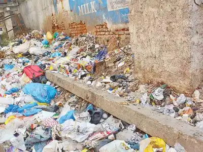 Residents upset by growing piles of garbage