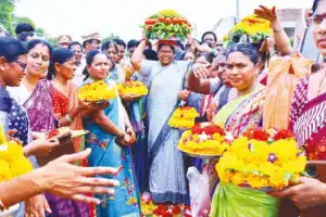 Seethakka announces plan to boost women’s economic empowerment