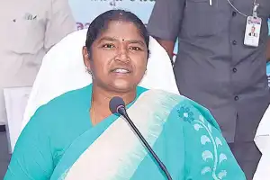 Seethakka criticizes KTR’s comment