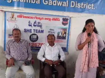 SHE Teams Teach Manopad School About Women’s Safety
