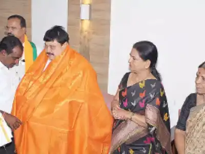 State BJP leader asks lawyers to support change in TG