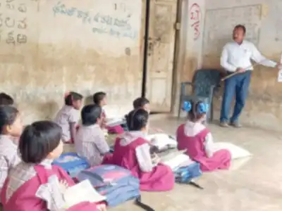 Teacher helps revive neglected school in tiger area