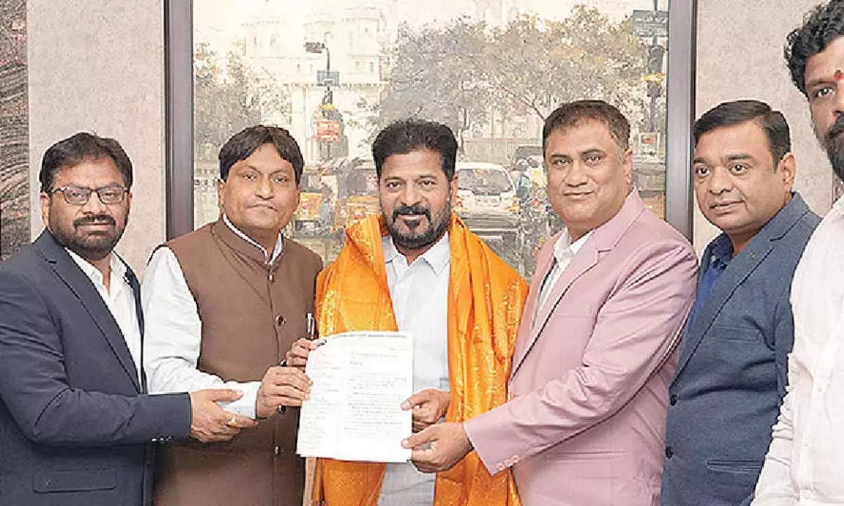 THCAA members ask CM for lawyers’ housing society in Rajendra Nagar