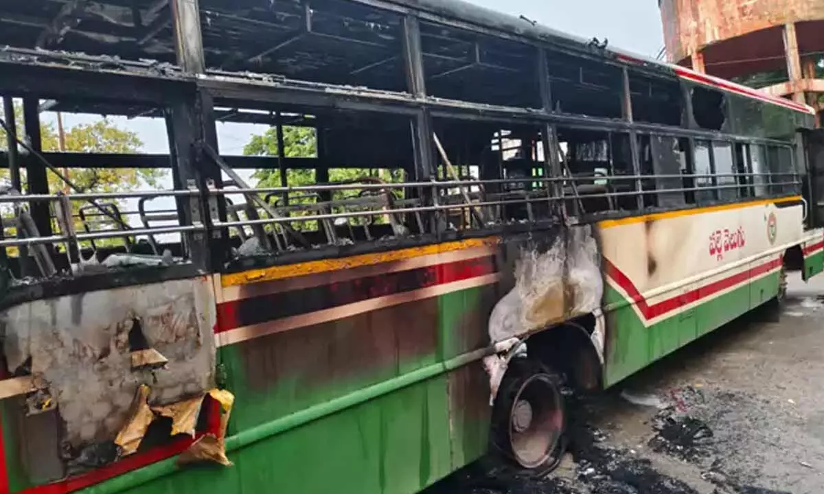 Unknown individuals set bus on fire in Nalgonda district