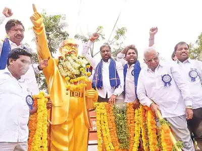 Vaddiraju reveals Ambedkar statue in Singaram