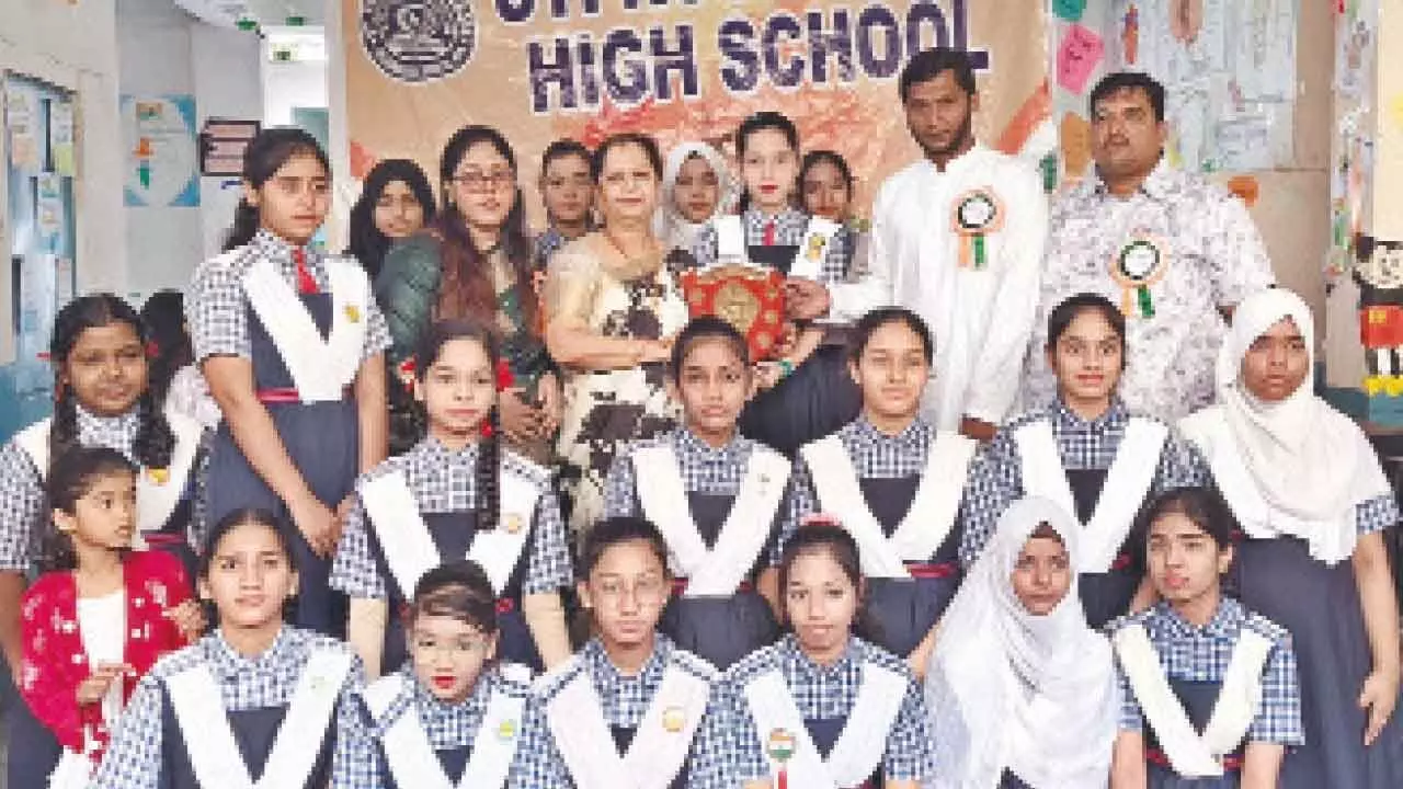 10th grade girls win inter-school volleyball