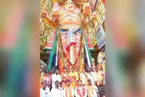 30,000 police officers to monitor Ganesh festival in city