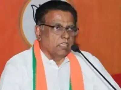 BJP criticizes Congress for being selectively angry