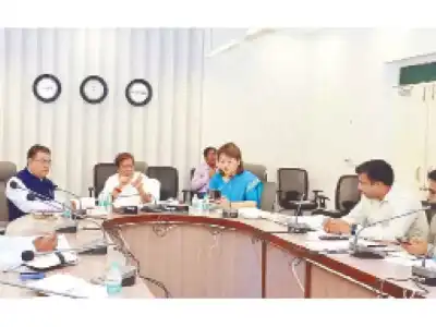Charge sellers of fake and banned drugs under PD Act: Health Minister