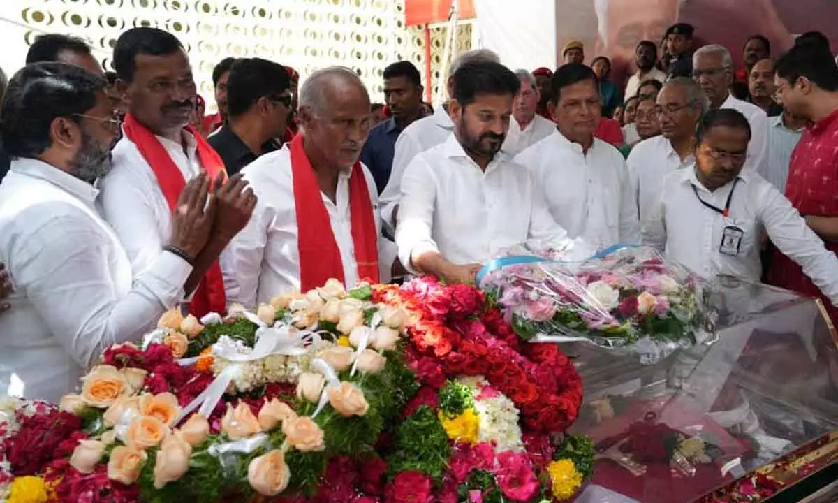 Chief Minister Revanth Reddy honors CPI leader Suravaram Sudhakar Reddy