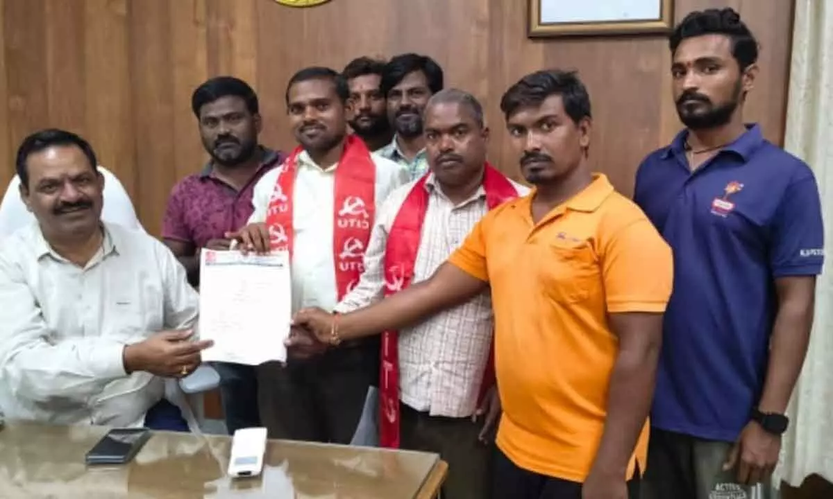 CITU Threatens Protests if Contract Workers Aren't Made Permanent