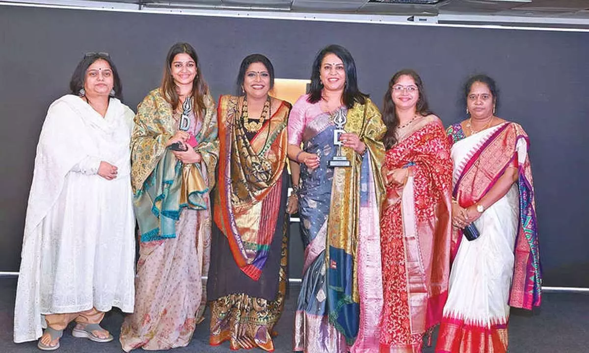 Dewi Collective holds first meeting