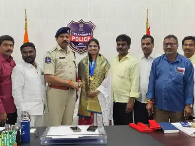 District Police Chief honors Bhargavi for her studies