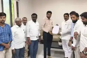 Ex-Minister Niranjan Reddy Calls for Quick Action on Urea Shortage and Jurala Fixes