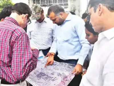 GHMC and HYDRAA to redesign Ameerpet drains