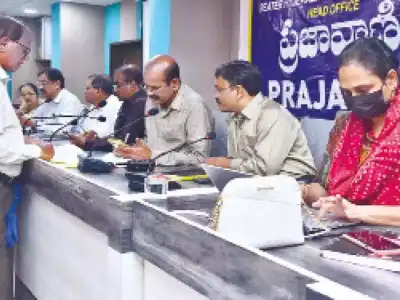 GHMC gets 152 complaints through Prajavani