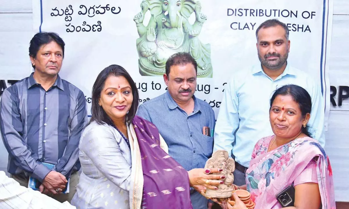 GHMC to give out 200,000 clay Ganesha idols