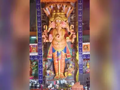 Grand Ganesh Arrival in Khairatabad