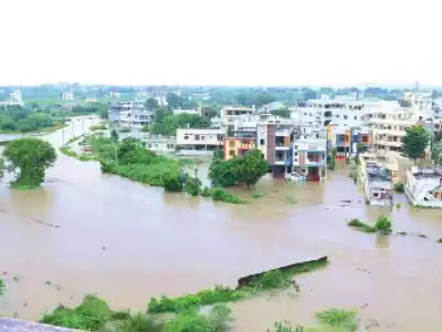 Heavy rain floods roads and streams in Siddipet
