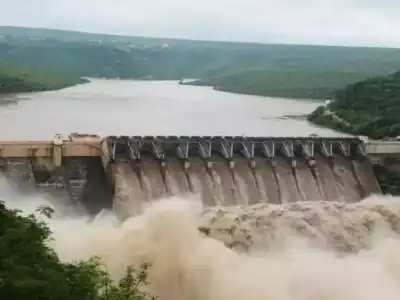 Heavy rains cause severe flooding in AP and Telangana, overflowing irrigation projects