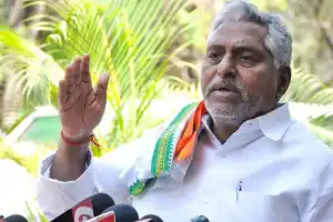 Jeevan Reddy warns of unrest if KCR is harmed