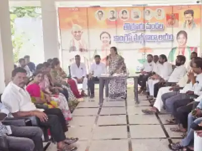 Jhansi Reddy says she is not afraid of Errabelli’s actions
