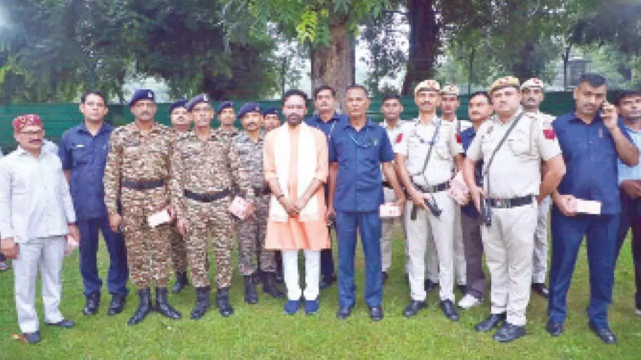 Kishan Reddy raises flag, urges unity beyond politics