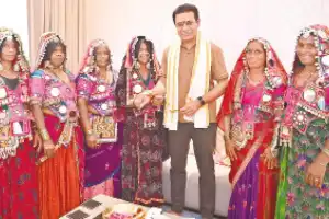 Lagacharla tribal women tie rakhi to KTR