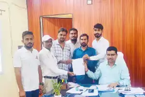 Local youth seek jobs at paper mill