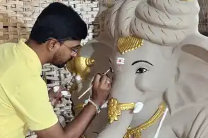 Mahabubnagar Youth Promotes Eco-Friendly Clay Ganesh Idols