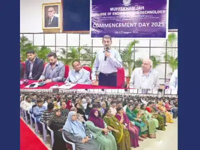 Muffakham Jah College celebrates graduation day