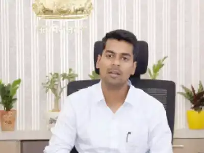 No need to worry about urea shortage, says Khammam Collector
