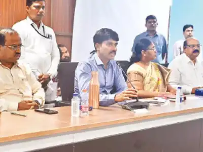 Officials urged to distribute anti-parasitic medicine on time