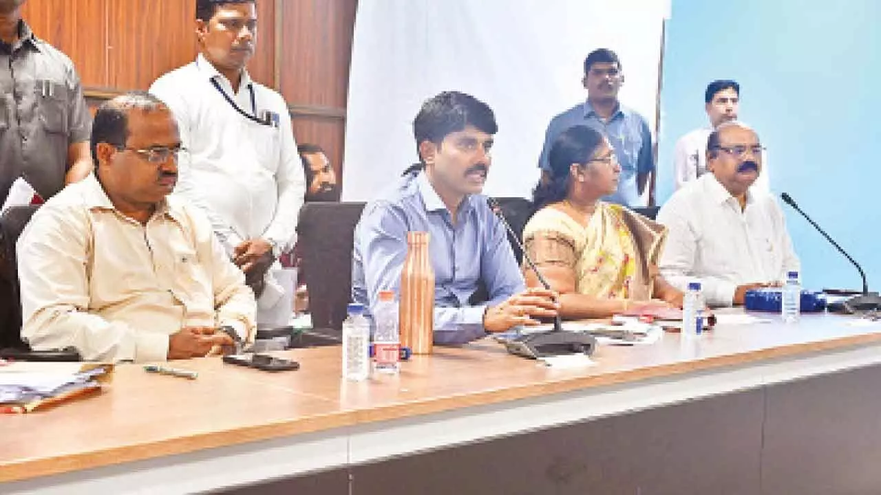 Officials urged to distribute anti-parasitic medicine on time