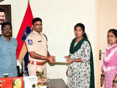 Police Officer’s Family Receives Funds and Pension from District SP