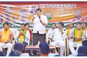 Ramchander Rao blames Congress for urea shortage