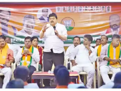 Ramchander Rao blames Congress for urea shortage