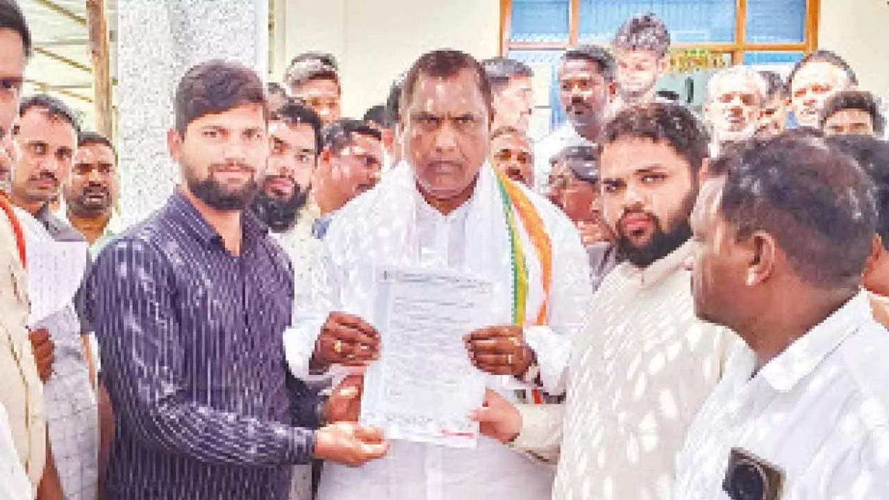 SIO TG group urges quick payment of fees and scholarships