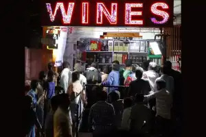 Wine shop owners must pay an extra ₹1 lakh for auction applications
