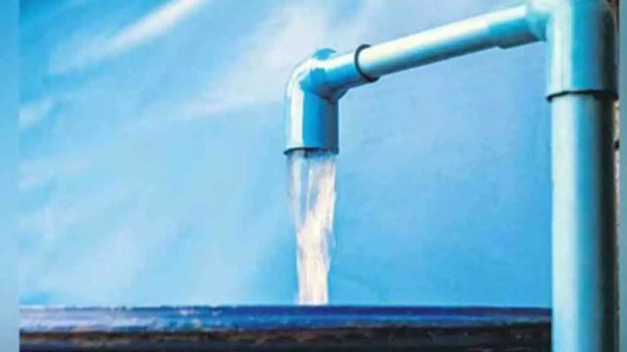 Banjara Hills resident fined Rs 5,000 for wasting water