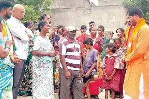 BJP asks for help for families hit by floods