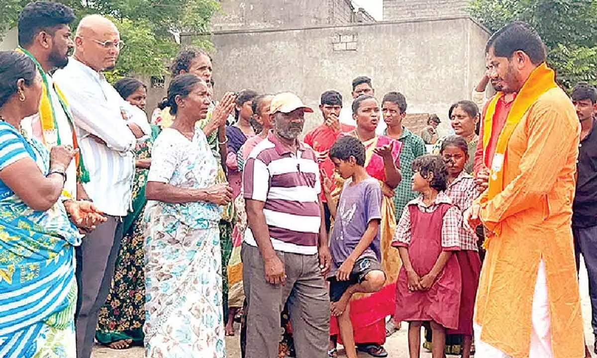 BJP asks for help for families hit by floods