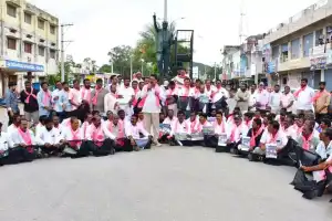 BRS Protests Congress’ Ghosh Commission in Wanaparthy