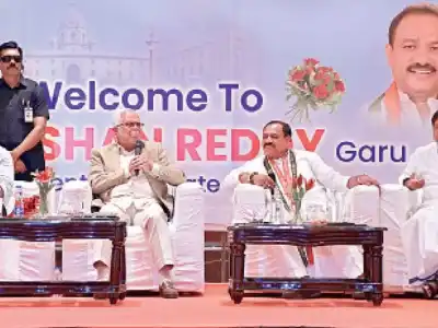 Chief Minister asks Telugu people to back Sudarshan Reddy for Vice President